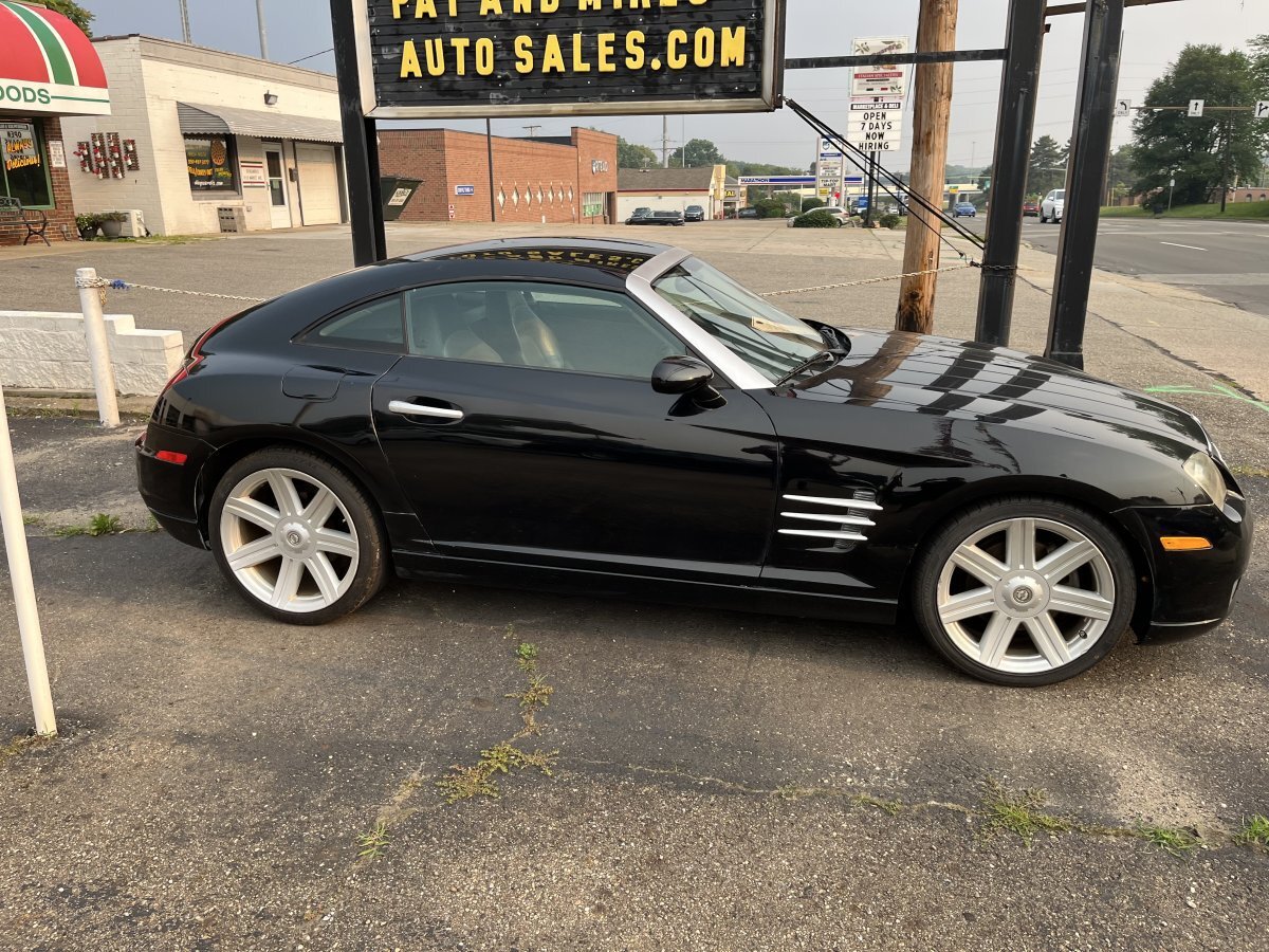 Used 2004 Chrysler Crossfire Coupe RWD image 3