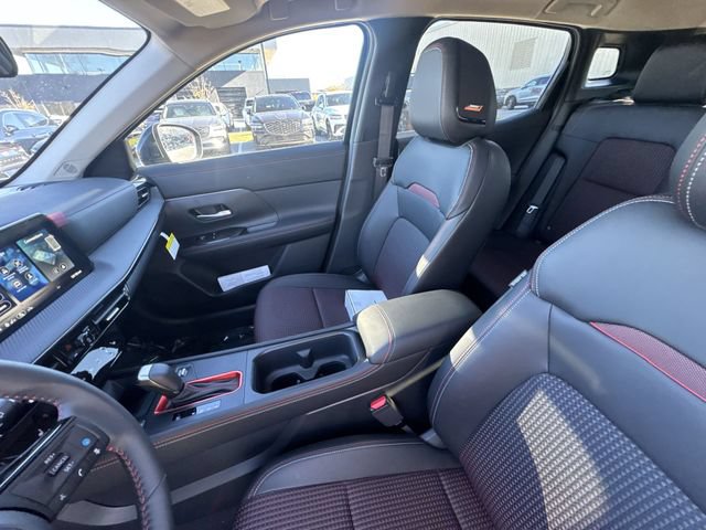 New 2026 Nissan Kicks SR w/ SR Premium Package AWD/4WD image 20