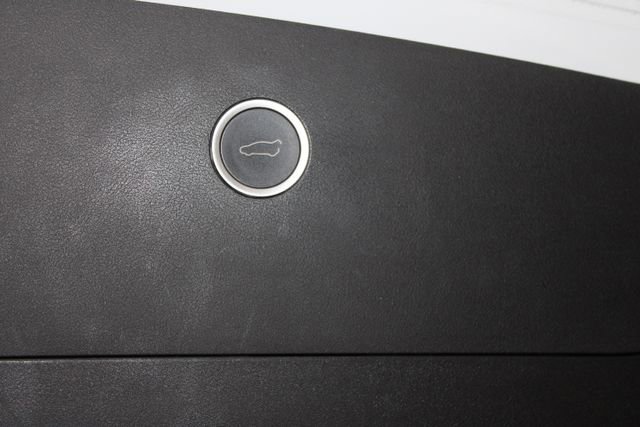 Used 2018 Tesla Model X 75D image 35