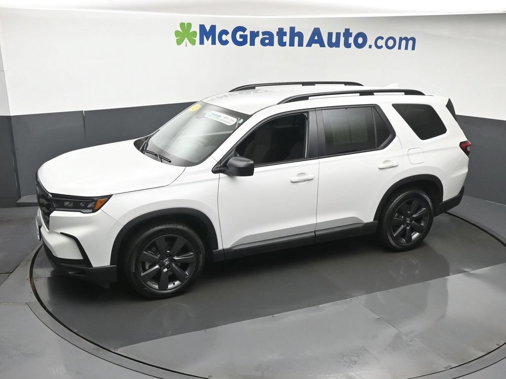 Used 2025 Honda Pilot Sport image 22