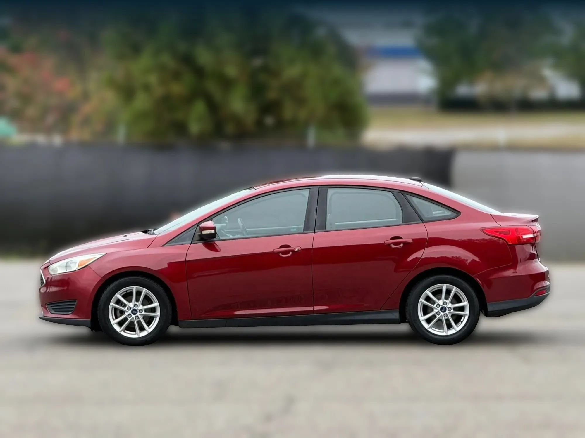Used 2015 Ford Focus SE w/ SE Cold Weather Package FWD image 8