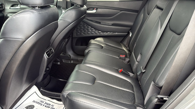 Used 2023 Hyundai Santa Fe XRT w/ Winter Weather Package FWD image 5