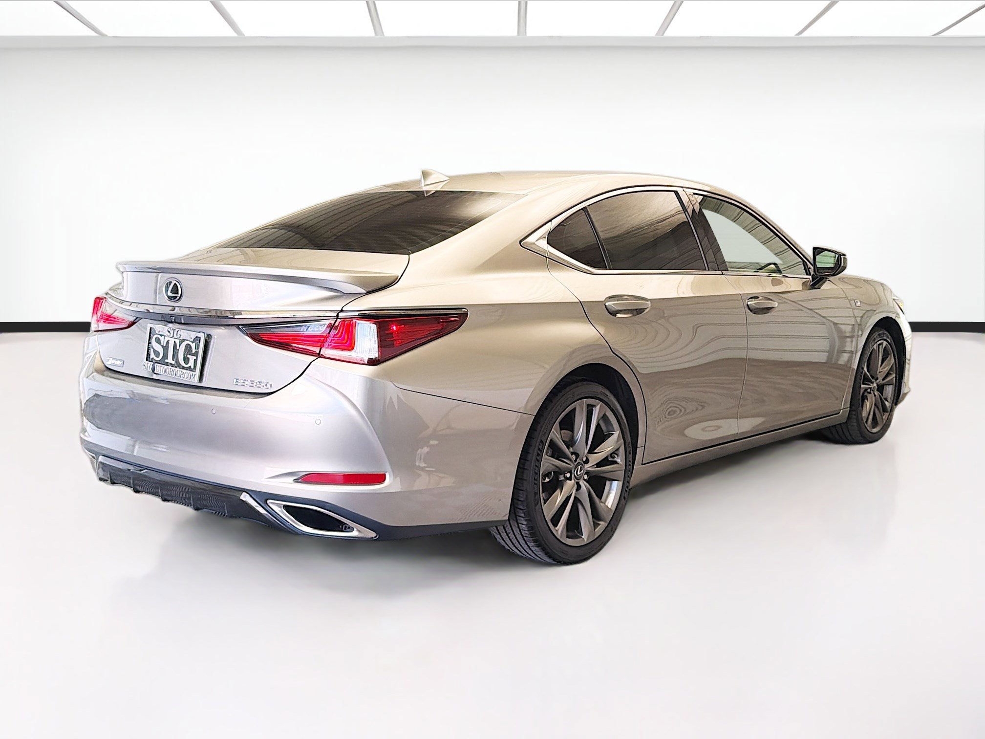 Used 2020 Lexus ES 350 F Sport w/ Accessory Package 2 image 4