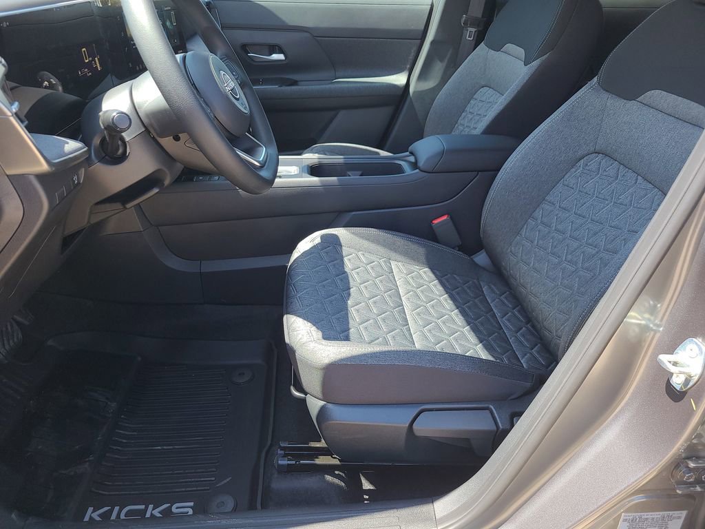New 2026 Nissan Kicks SV FWD image 10