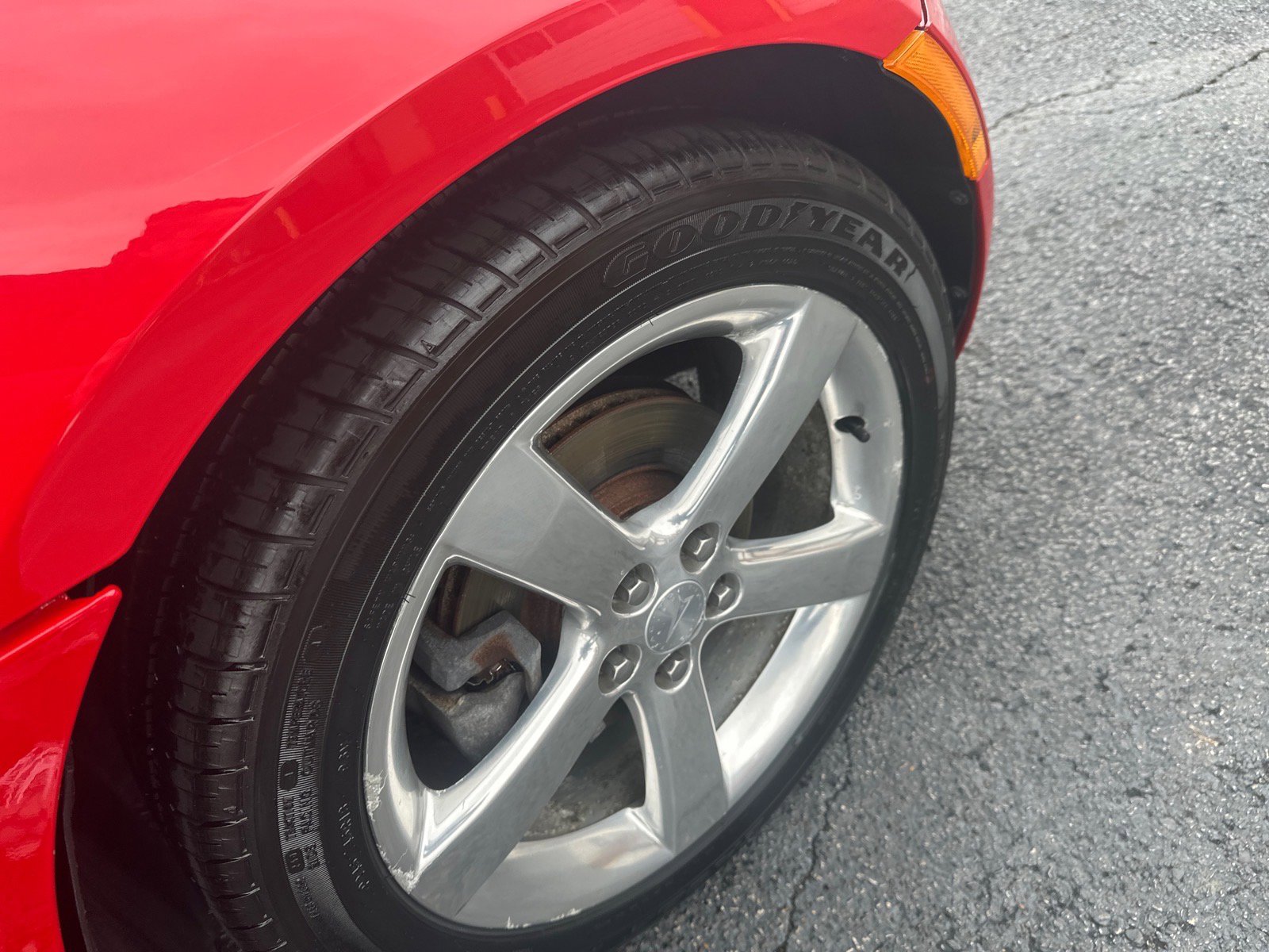 Used 2006 Pontiac Solstice Convertible w/ Premium Package image 9