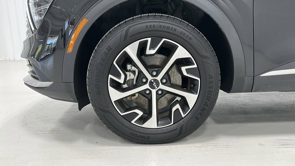 Used 2024 Kia Sportage EX image 15