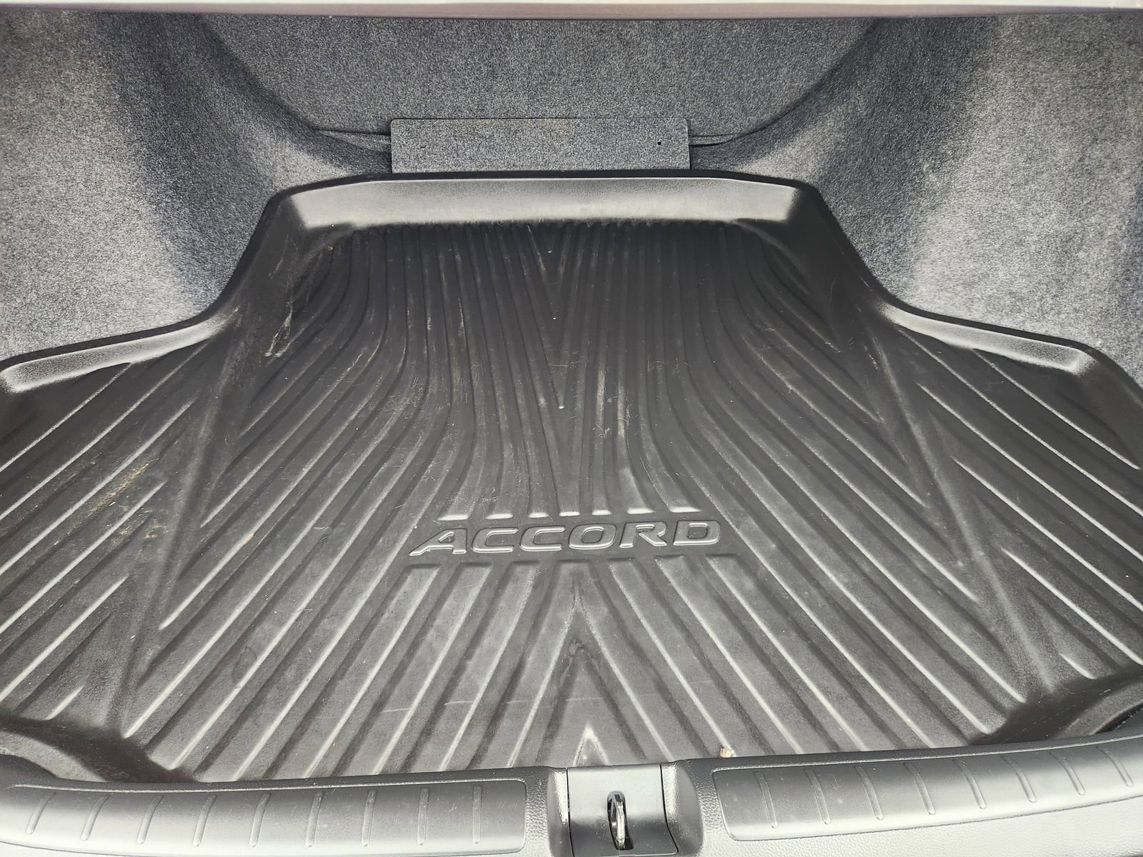 Used 2019 Honda Accord LX image 30