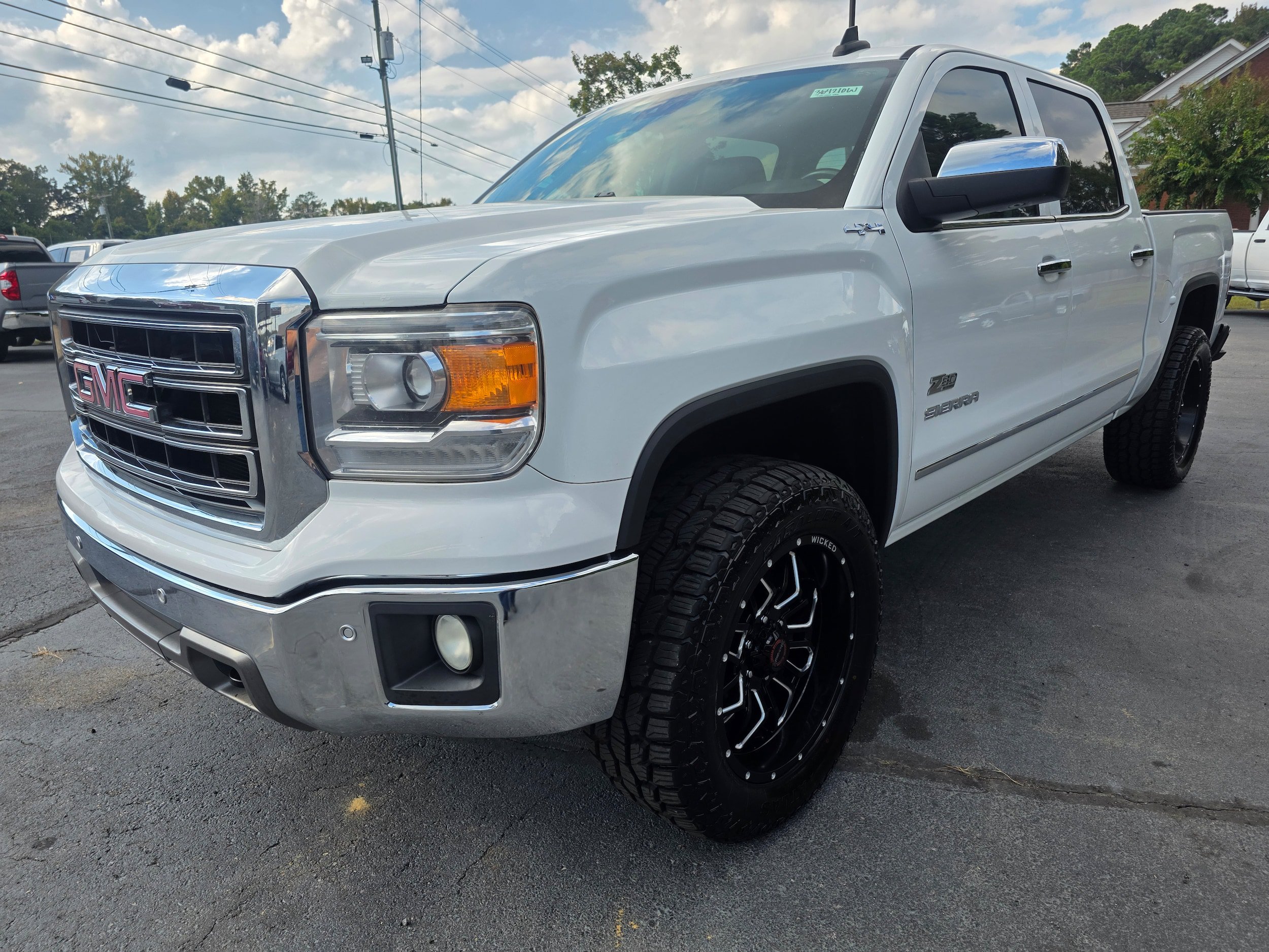 Used 2015 GMC Sierra 1500 SLT w/ SLT Crew Cab Value Package