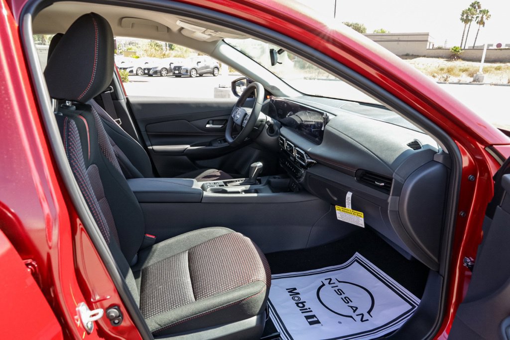 New 2027 Nissan Sentra SR FWD image 21