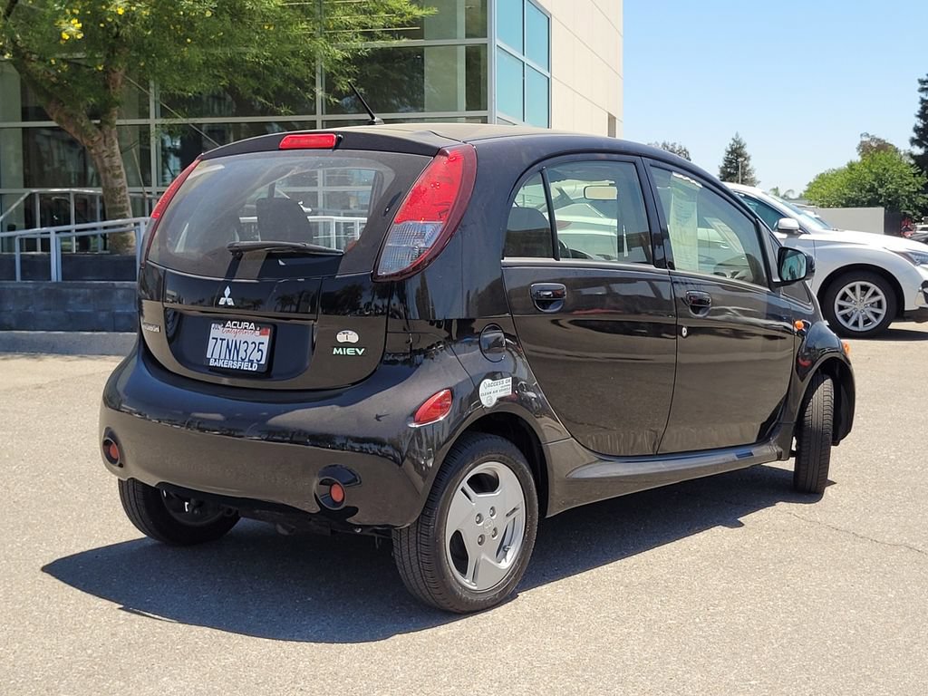 Used 2016 Mitsubishi i ES RWD image 6
