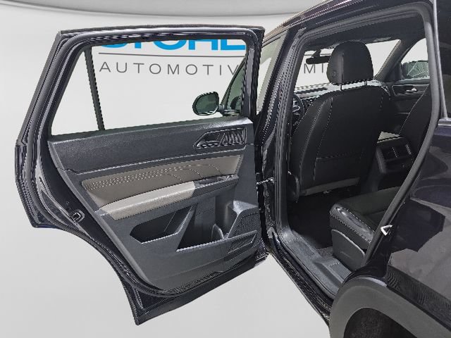 Used 2023 Volkswagen Atlas Cross Sport SE AWD/4WD image 22