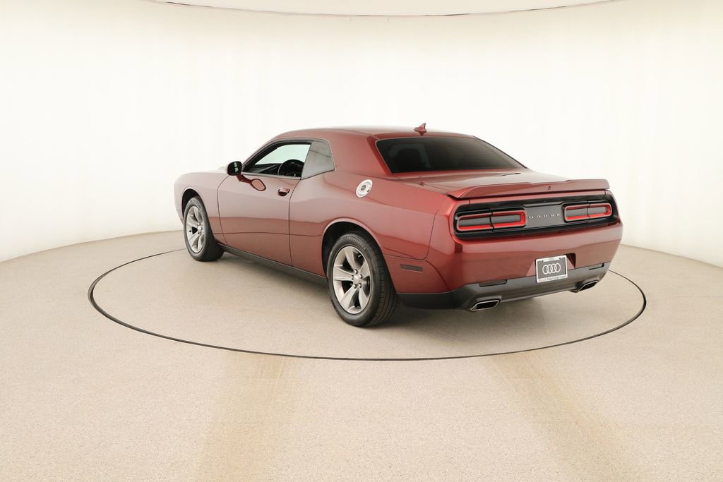 Used 2020 Dodge Challenger SXT image 4