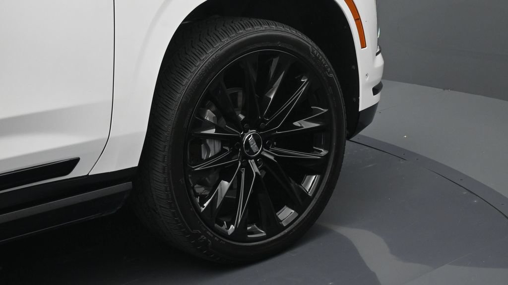 Certified 2025 Cadillac Escalade Sport Platinum w/ LPO, ONYX Package AWD/4WD image 6