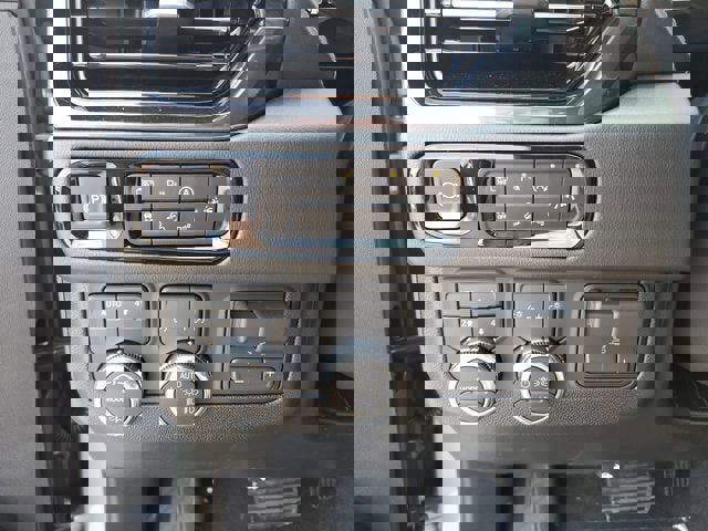 New 2026 GMC Yukon XL AT4 image 29