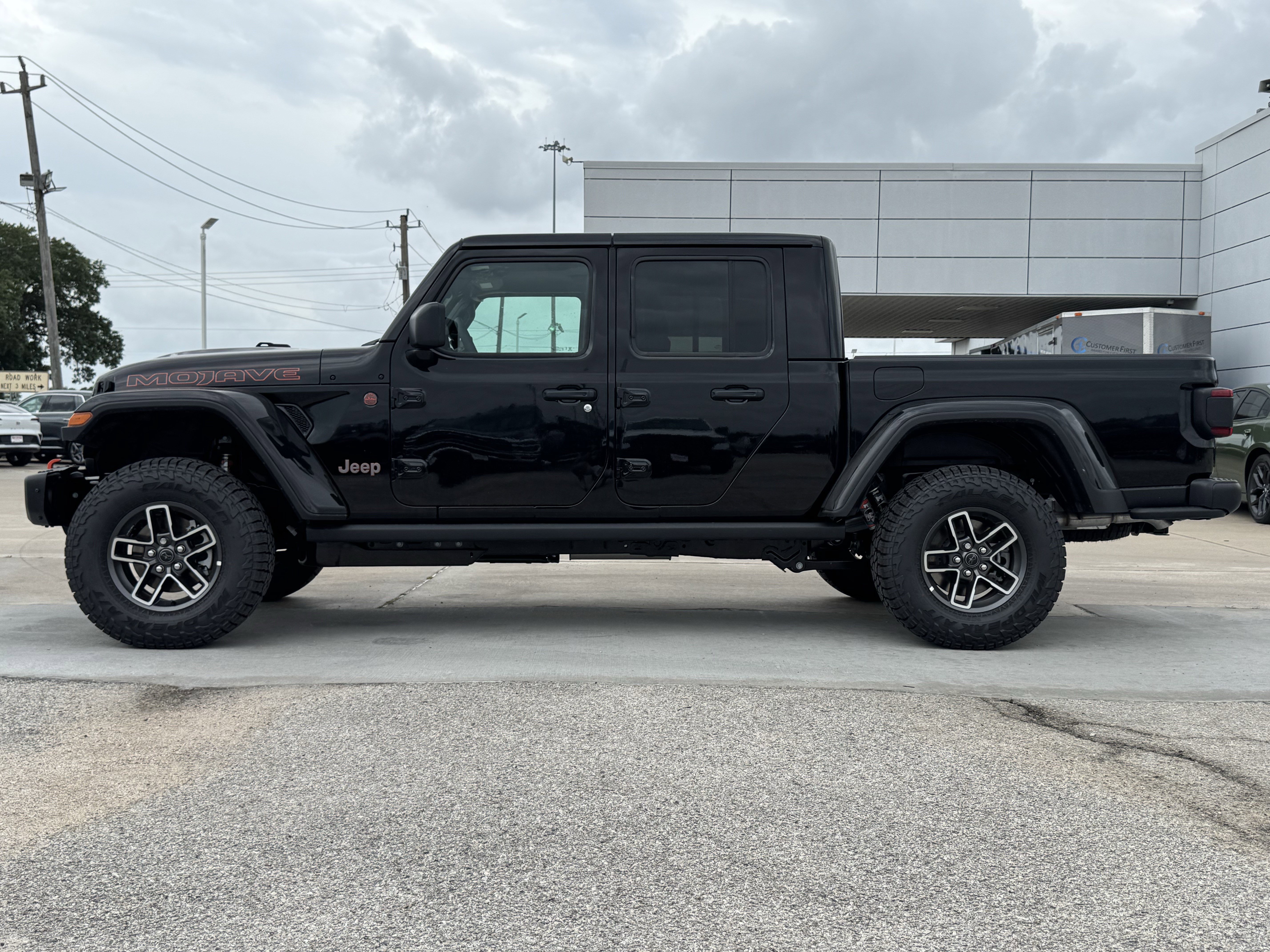 New 2026 Jeep Gladiator Mojave AWD/4WD image 7