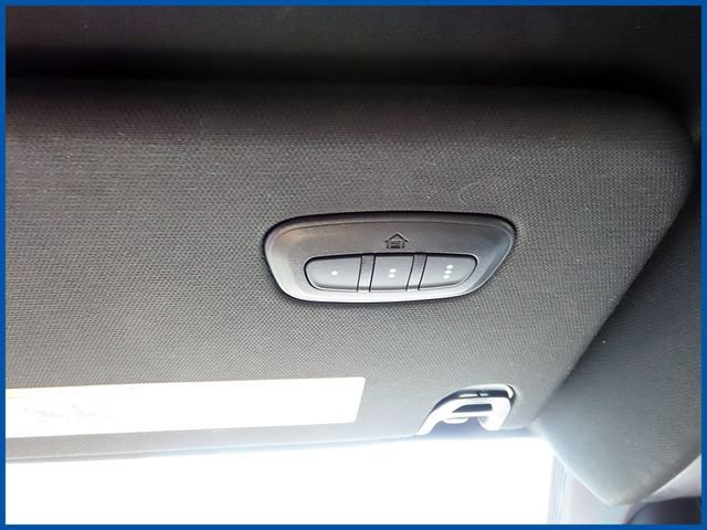 Used 2022 RAM 1500 Limited w/ Body Color Bumper Group AWD/4WD image 3