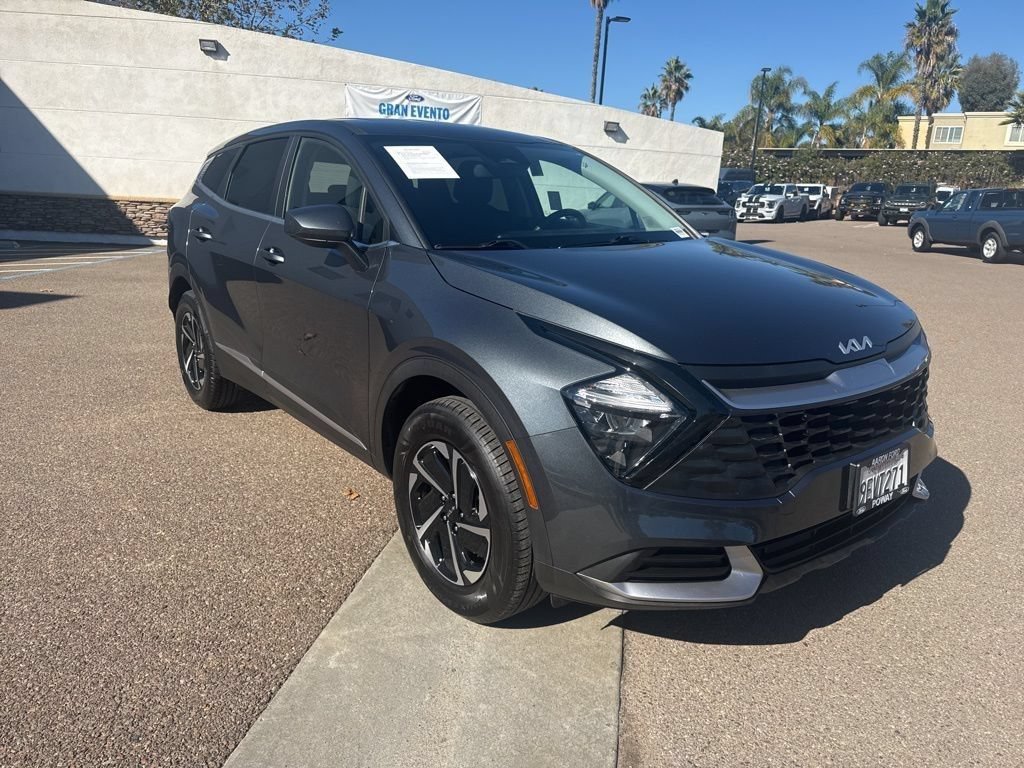 Used 2023 Kia Sportage LX AWD/4WD image 17