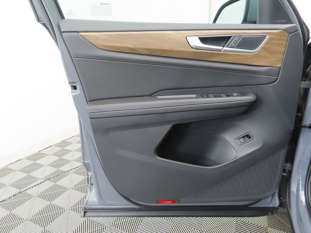 New 2026 Volkswagen Atlas SE image 24