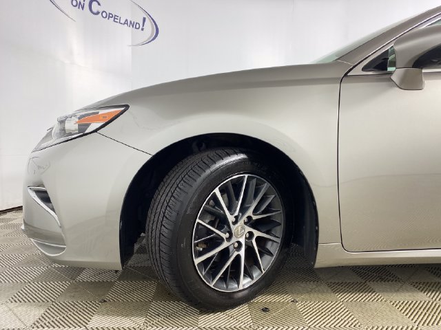 Used 2017 Lexus ES 350 w/ Navigation System Package FWD image 30