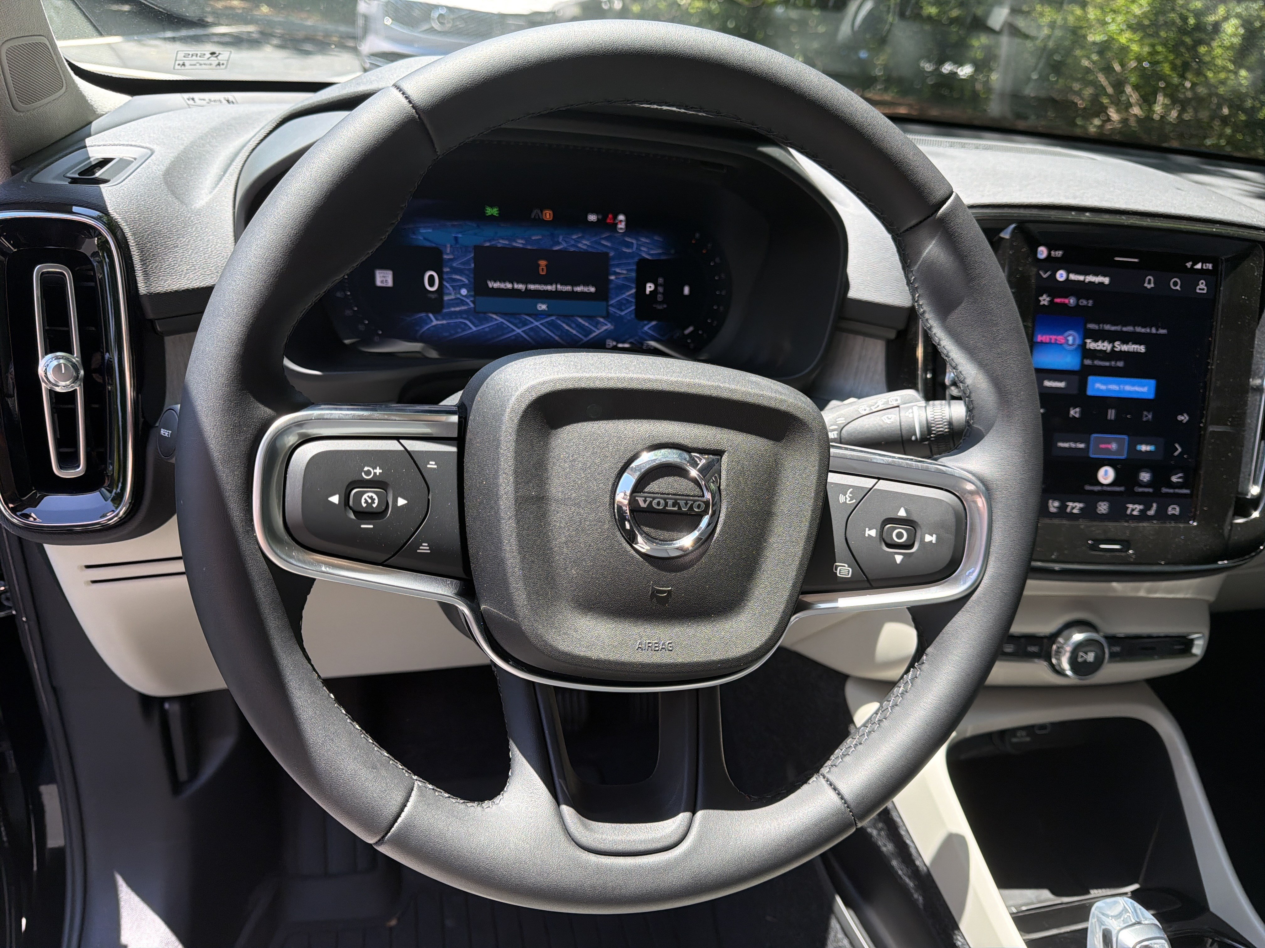 New 2026 Volvo XC40 B5 Ultra w/ Protection Package Premier AWD/4WD image 19