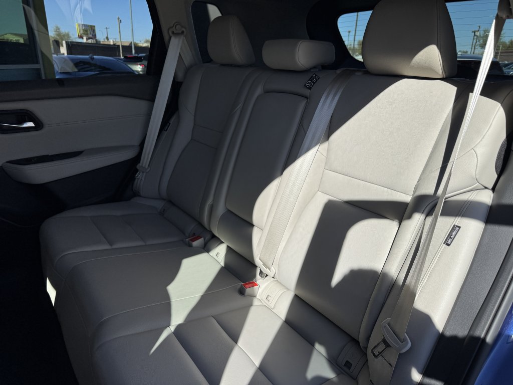 Used 2023 Nissan Rogue SL w/ SL Premium Package FWD image 38