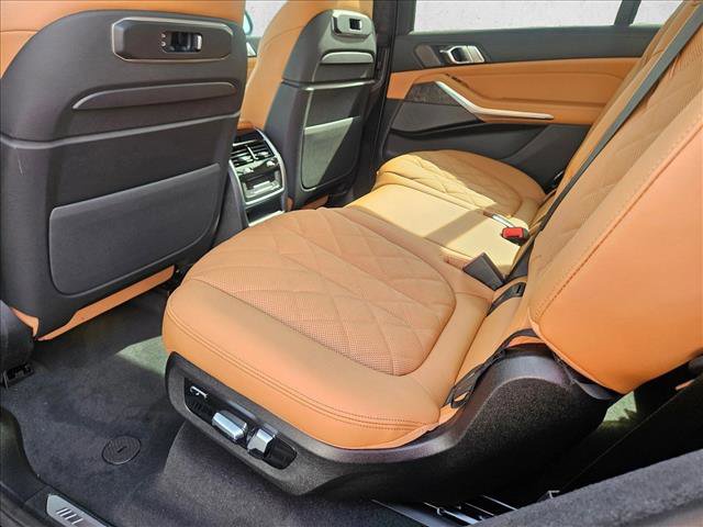 New 2026 BMW X7 xDrive40i w/ M Sport Package image 15
