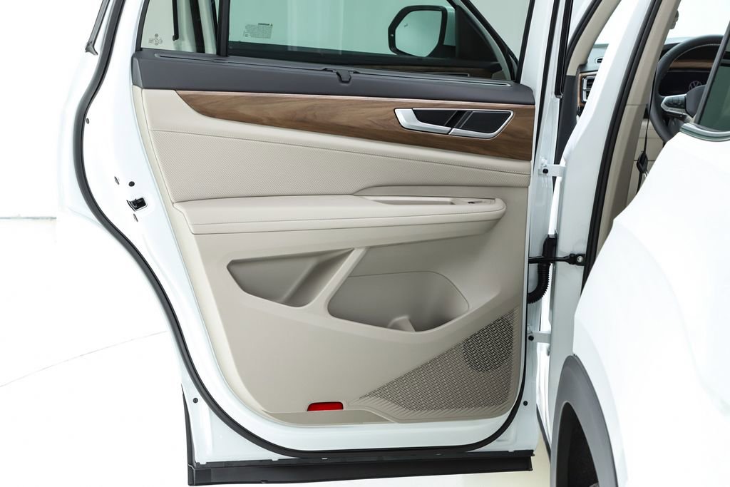 New 2026 Volkswagen Atlas SE image 56