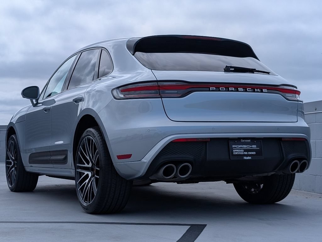 Used 2024 Porsche Macan AWD/4WD image 3