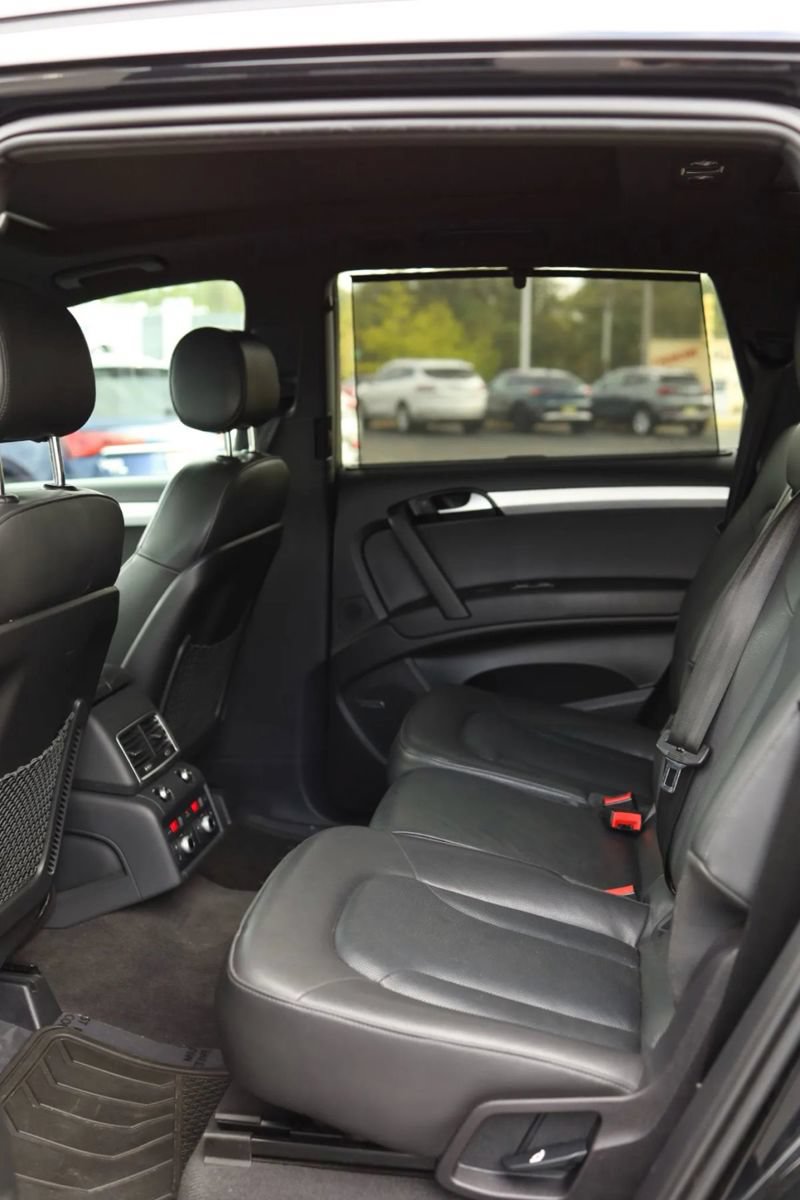 Used 2015 Audi Q7 3.0T S line Prestige AWD/4WD image 30