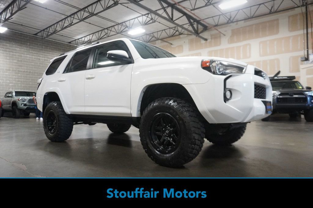 Used 2019 Toyota 4Runner SR5 image 1