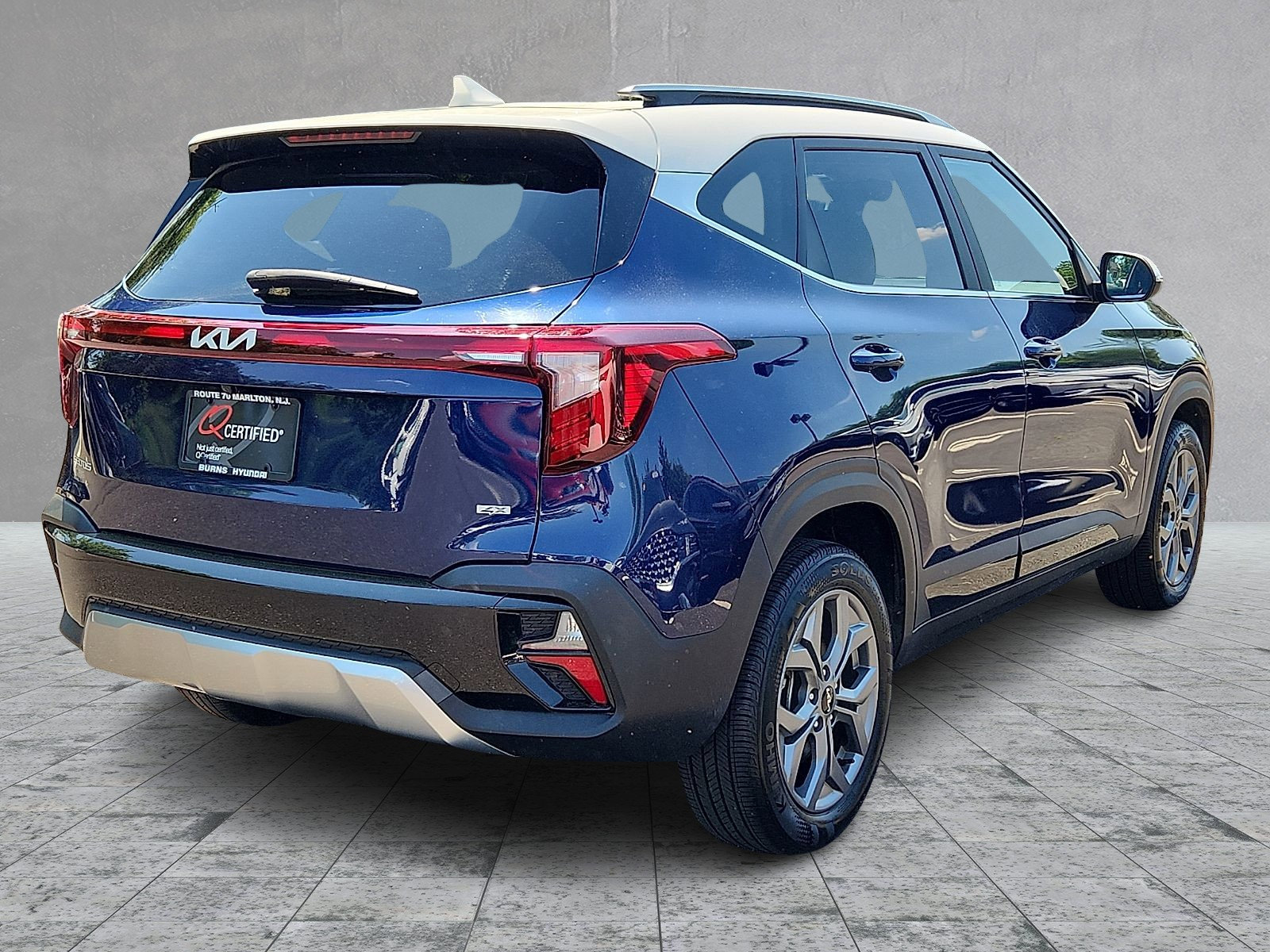Used 2024 Kia Seltos S AWD/4WD image 4