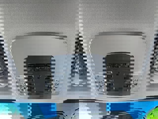 Used 2018 Toyota Camry SE w/ Moonroof Package image 31