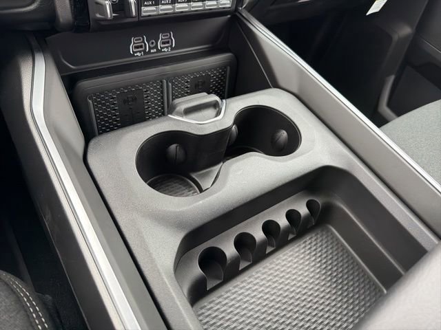New 2026 RAM 2500 Big Horn AWD/4WD image 21