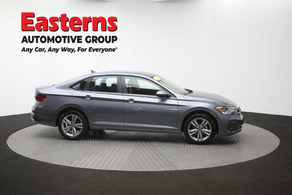 Used 2024 Volkswagen Jetta SE FWD image 47