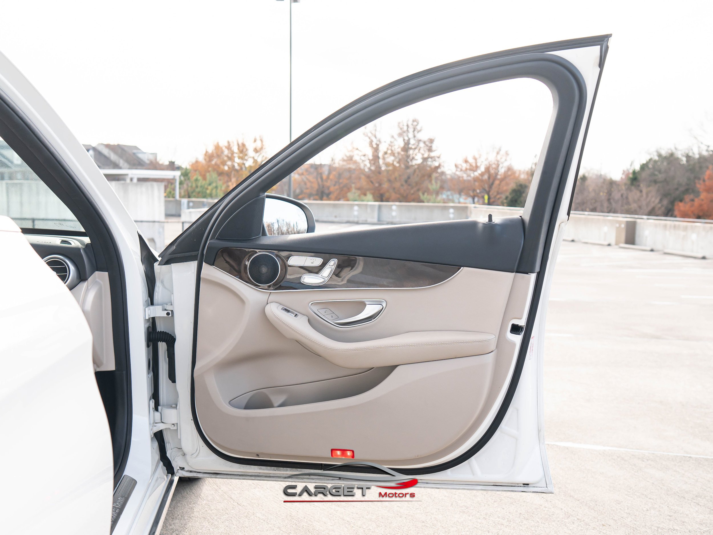 Used 2018 Mercedes-Benz C 300 Sedan w/ Premium Package image 35