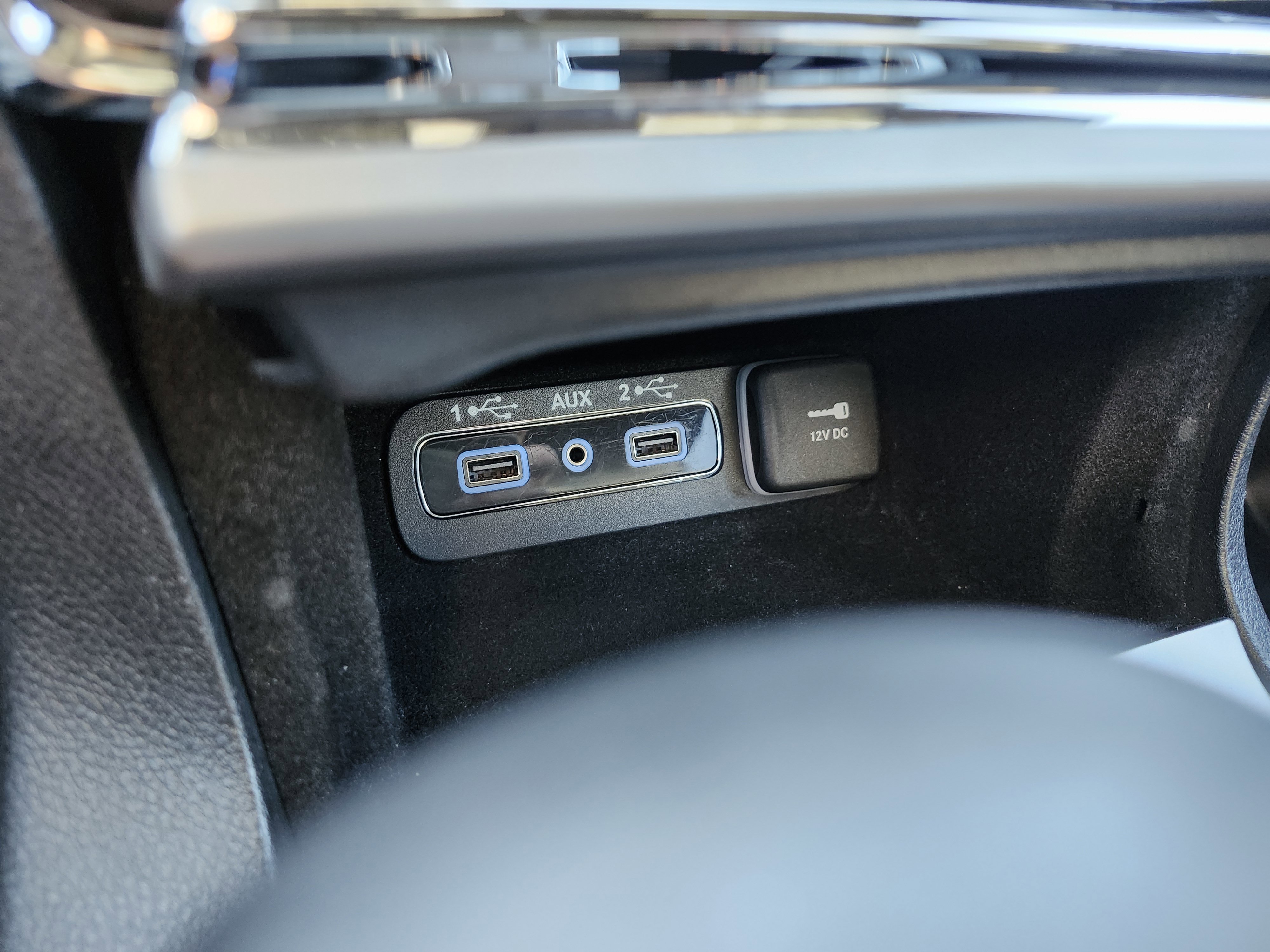 Used 2019 Jeep Grand Cherokee Altitude AWD/4WD image 11