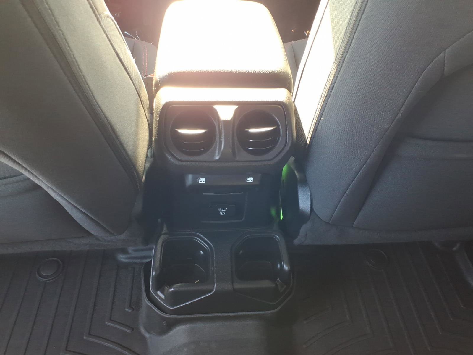 Used 2023 Jeep Wrangler Unlimited Rubicon w/ LED Lighting Group image 32