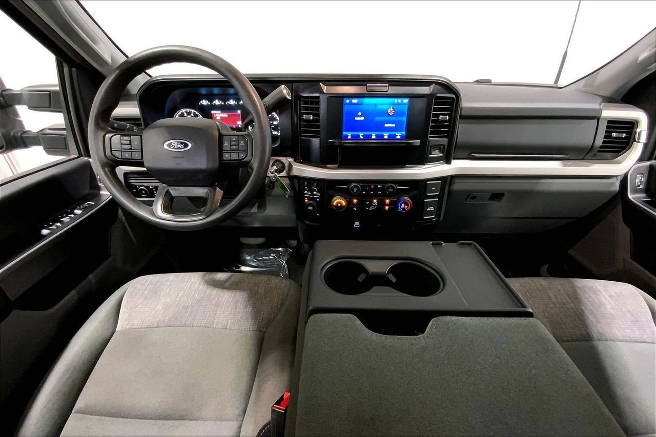 Used 2025 Ford F250 XLT AWD/4WD image 15