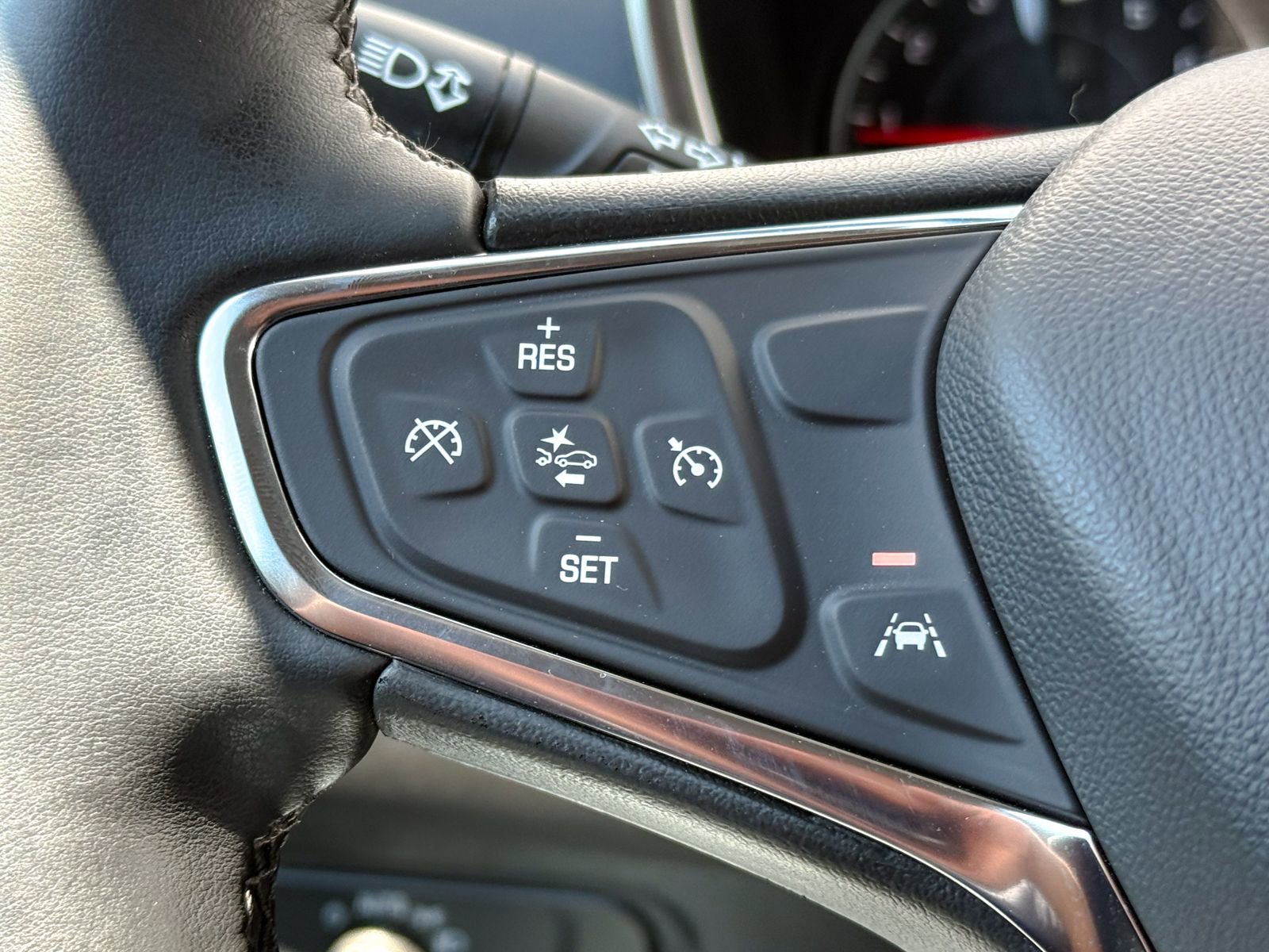 Certified 2024 Chevrolet Equinox LT AWD/4WD image 26
