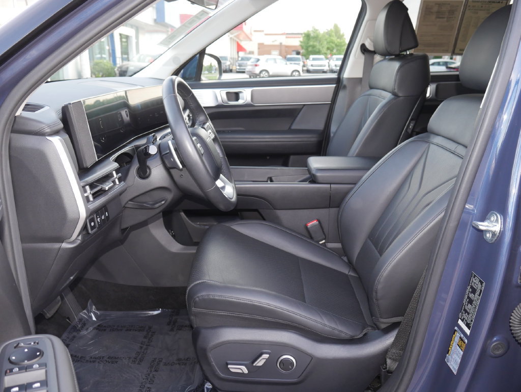 Used 2025 Hyundai Santa Fe SEL AWD/4WD image 39