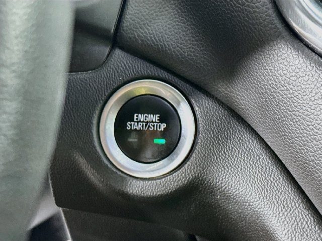 Used 2021 Chevrolet Equinox LT FWD image 18