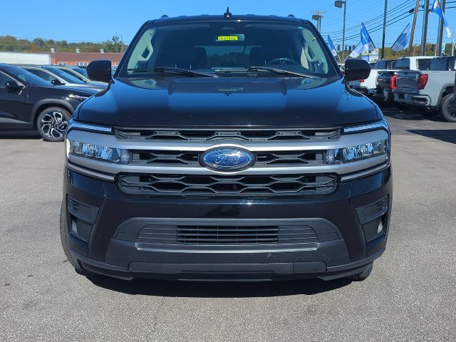 Used 2024 Ford Expedition XLT AWD/4WD image 4