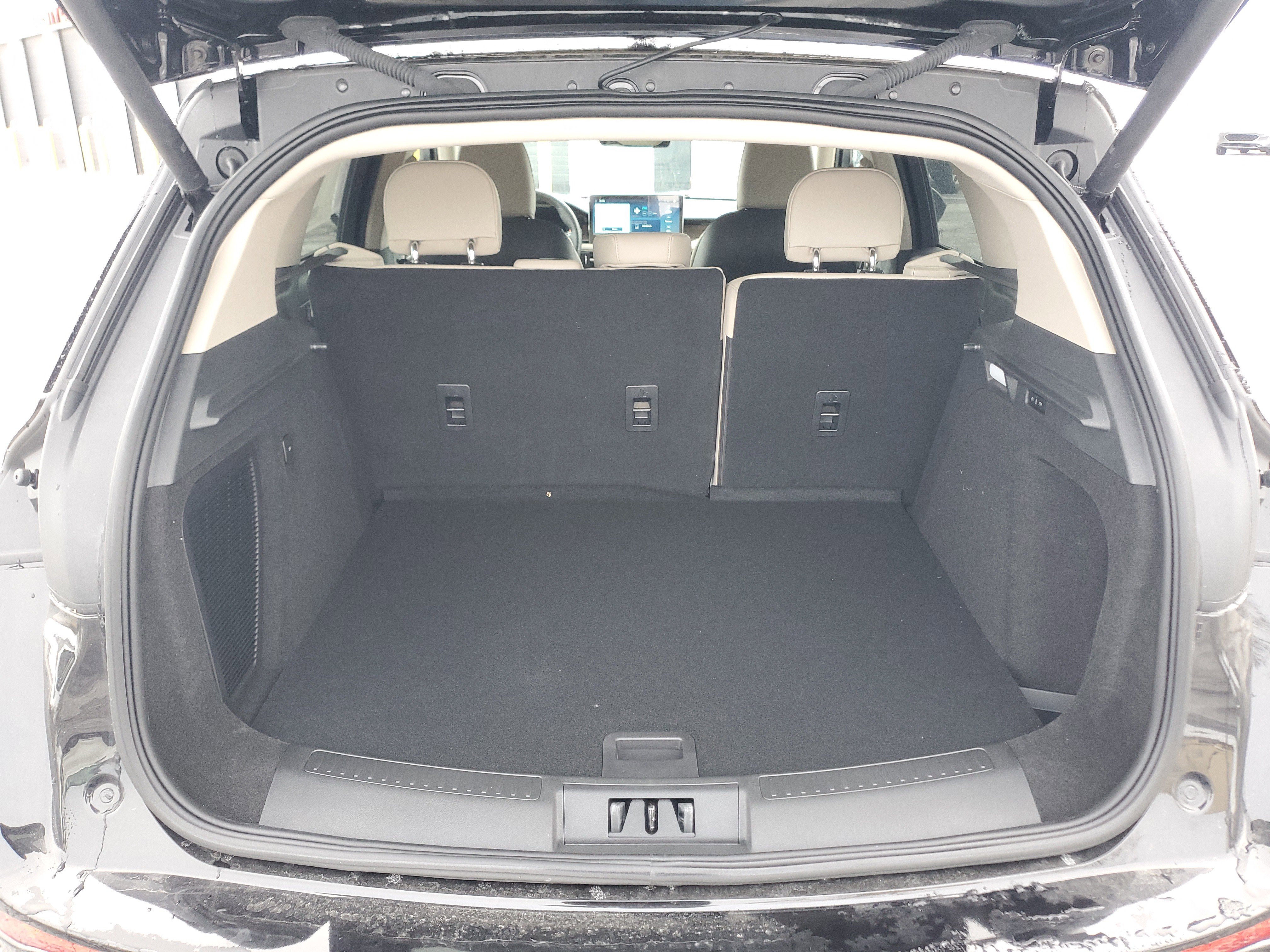 New 2025 Lincoln Corsair Reserve w/ Jet Appearance Package image 28