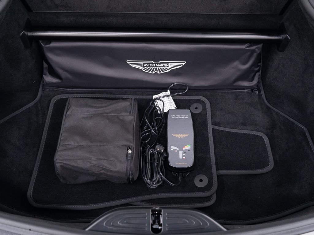 Used 2026 Aston Martin V8 Vantage Coupe RWD image 36