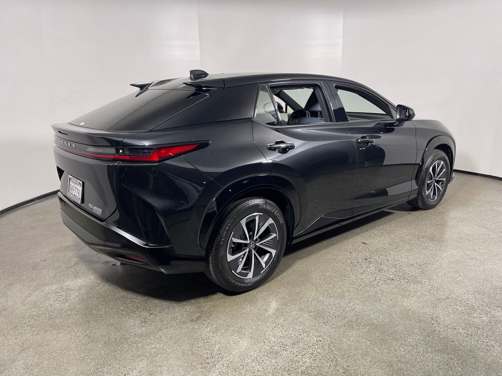 Used 2023 Lexus RZ 450e Premium image 3