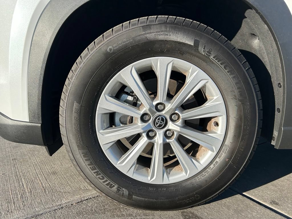Used 2026 Toyota Grand Highlander AWD image 34