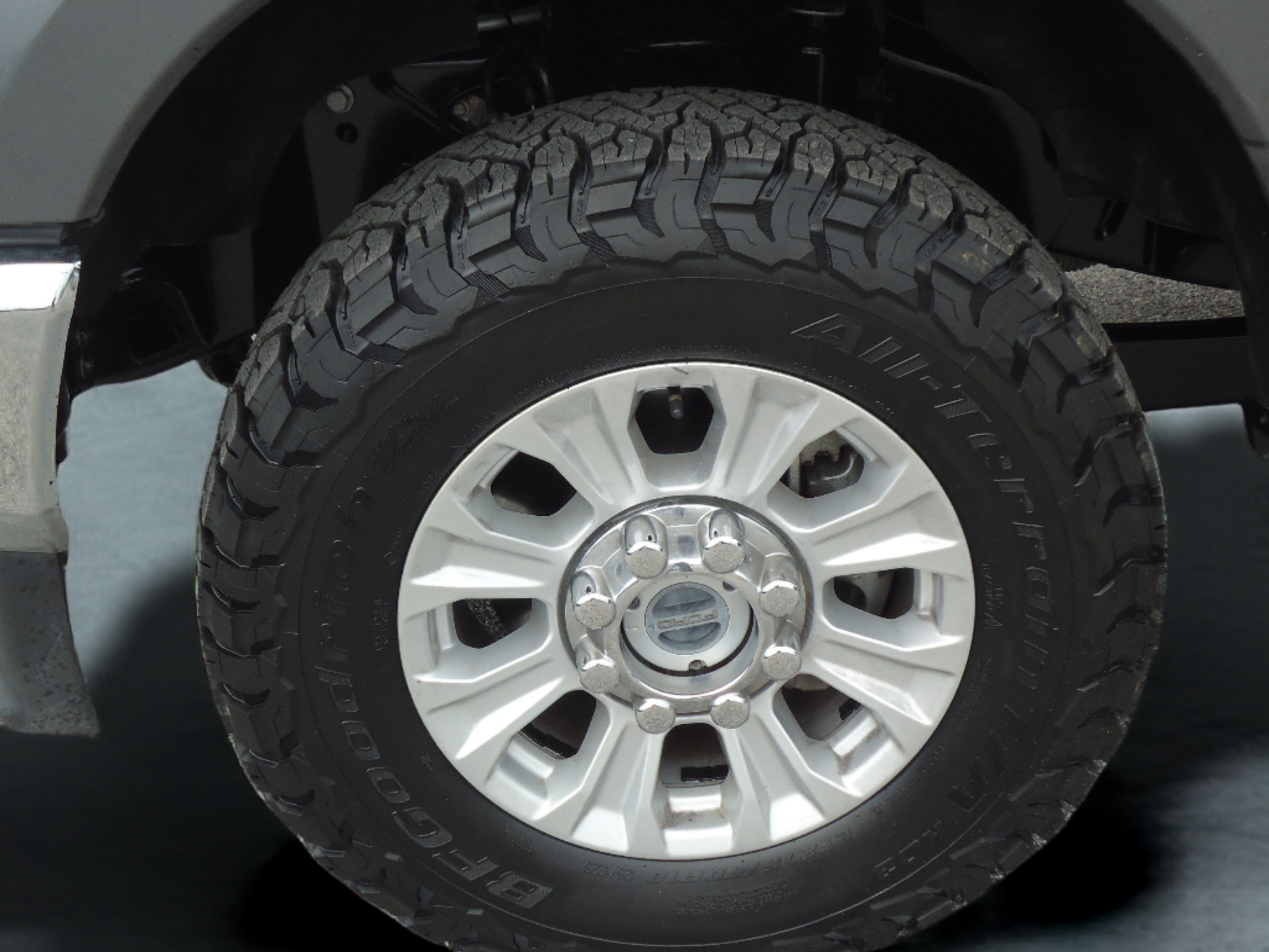 Used 2022 Ford F250 XLT w/ XLT Value Package AWD/4WD image 9