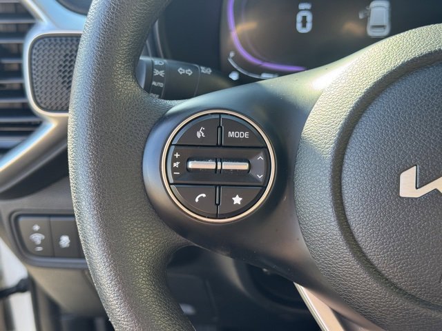Certified 2025 Kia Soul LX image 24