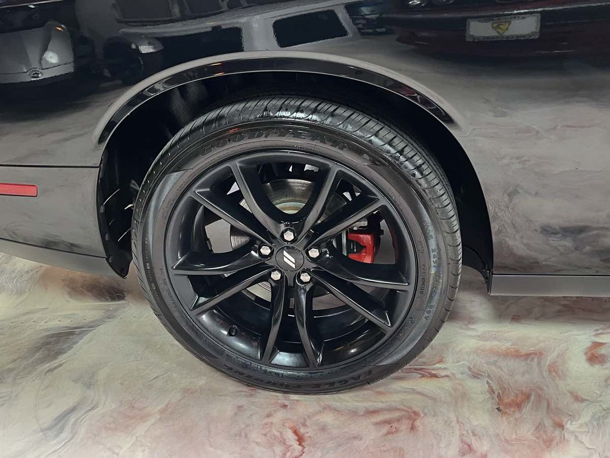 Used 2018 Dodge Challenger SXT Plus RWD image 29