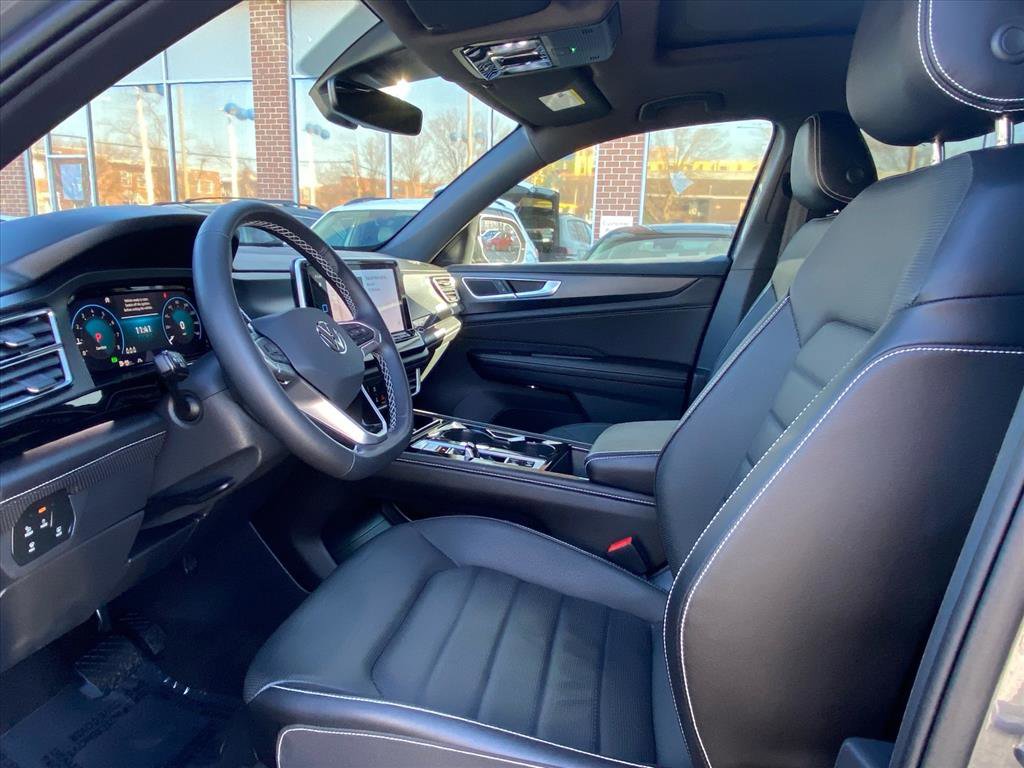 Certified 2025 Volkswagen Atlas Cross Sport SEL image 11